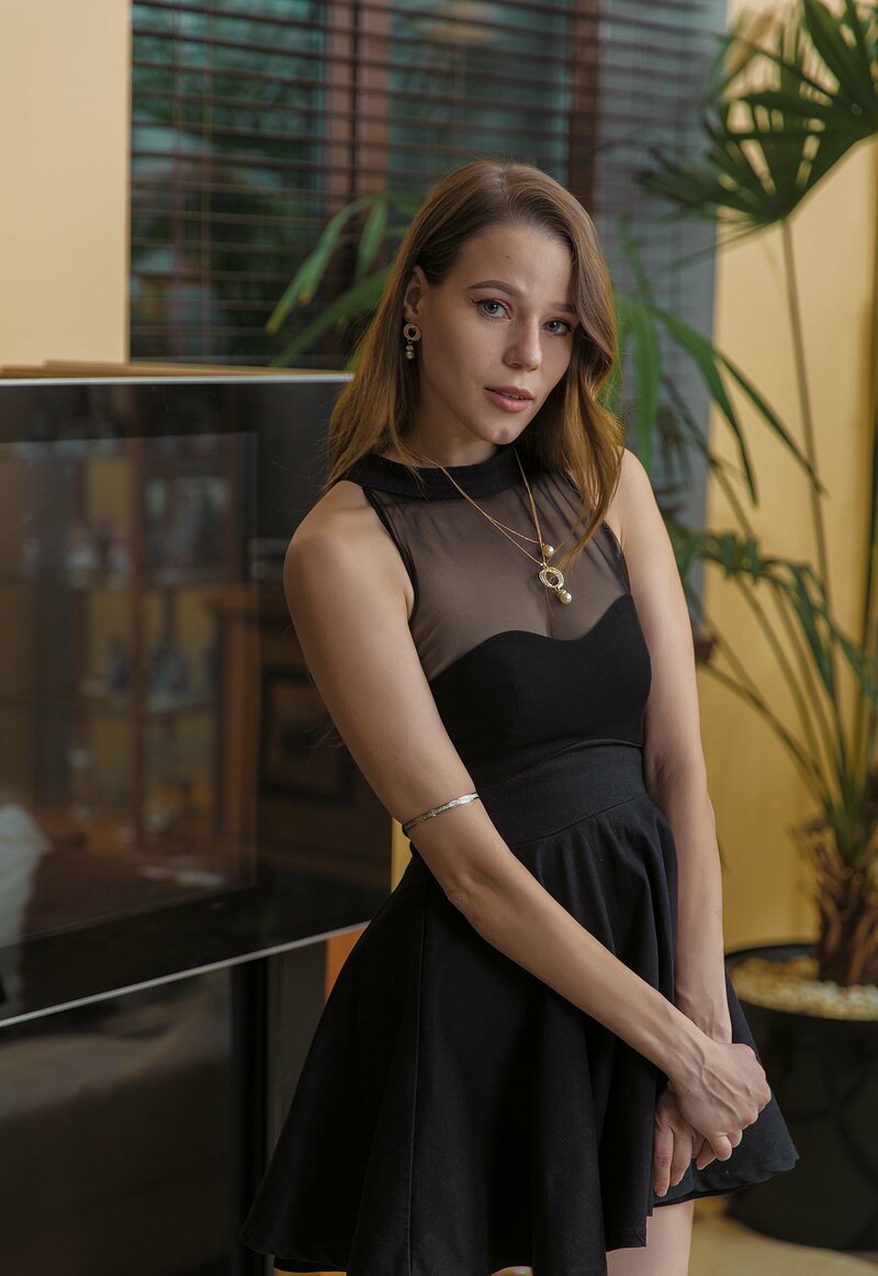 Антонина, 25 лет, 4 размер груди